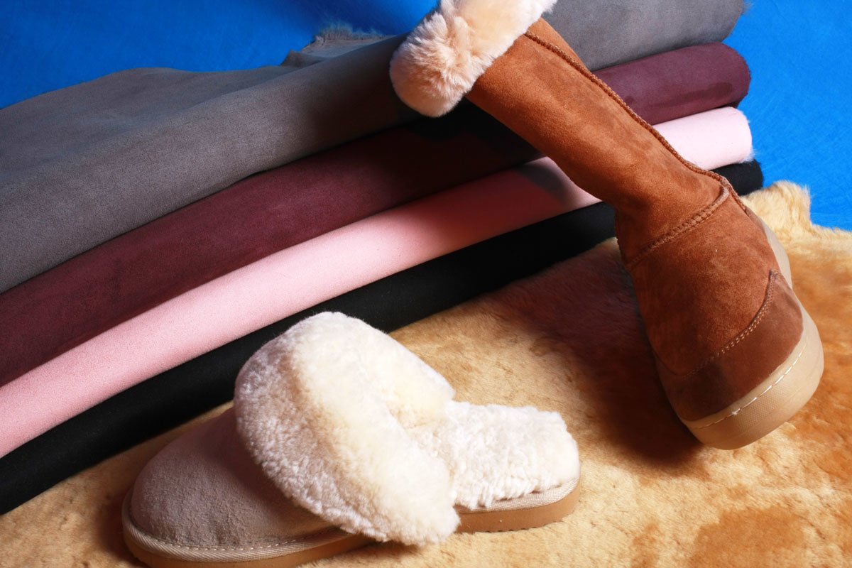 sheepskin moccasin for slippers is more competitive than double face ones in price